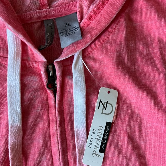 2/20 sweater vest - Picture 2 of 2